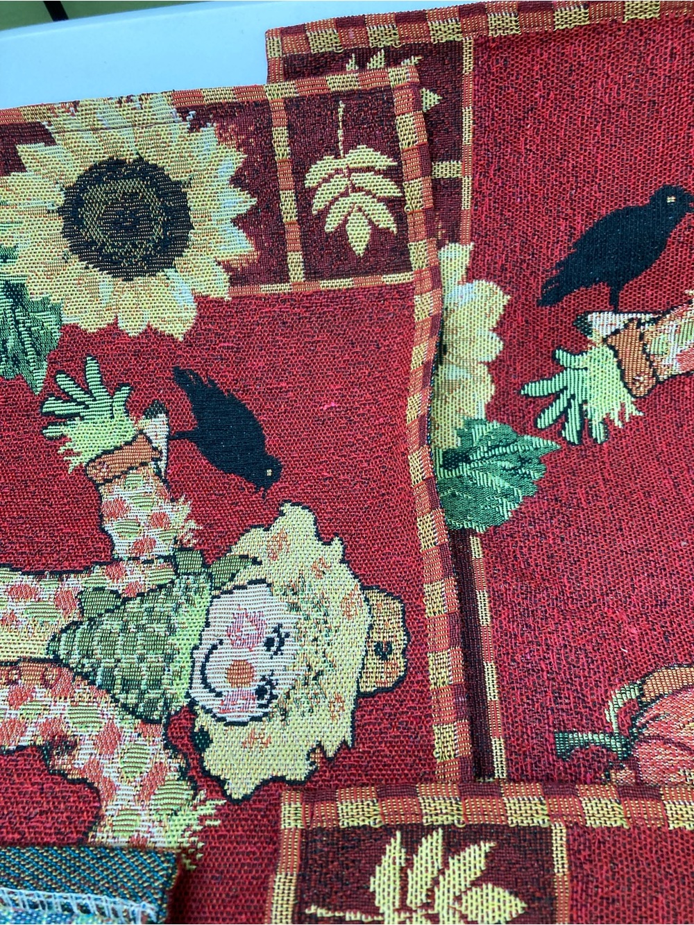 Red Sunflower & Crow Woven Placemat Set